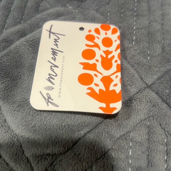 NWT Free People top Size M - Picture 3 of 4